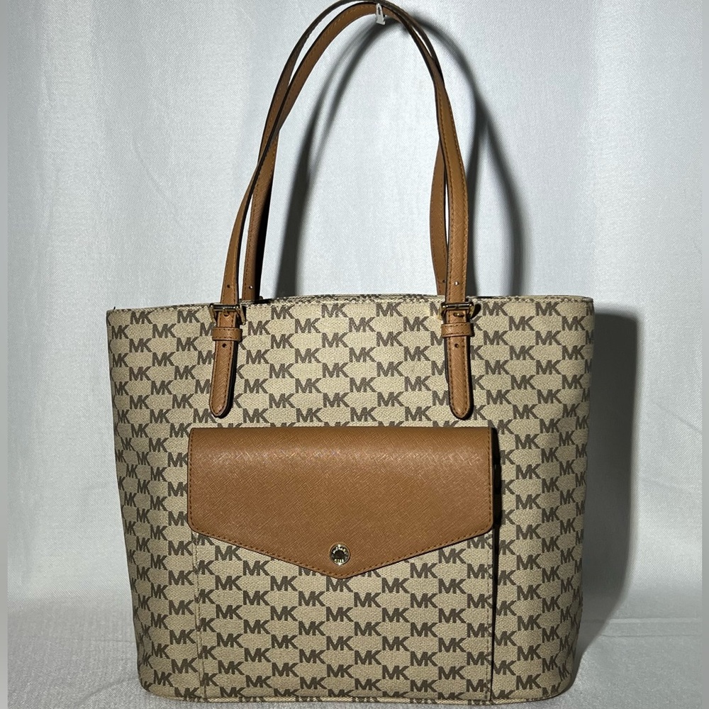 Micheal Kors Tote Tan 14 1/2 x 5 x 11